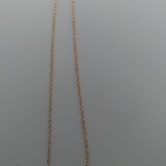 Collar dorado con colgante de dos corazones entrelazados