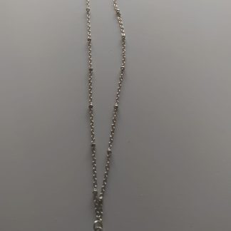 Collar de cadena plateada fina con colgante de estrella de mar