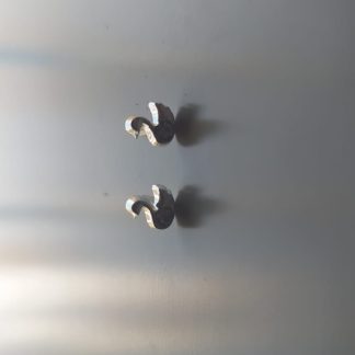 Pendientes de tuerca con forma de cisne en plateado