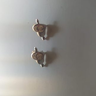 Pendientes de corazón plateado con circonita y detalle colgante