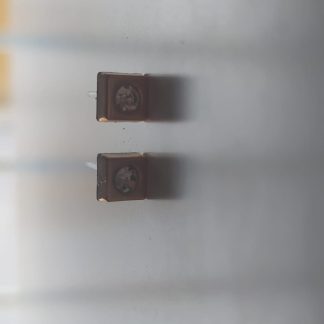 Pendientes cuadrados dorados con circonita central, estilo vintage
